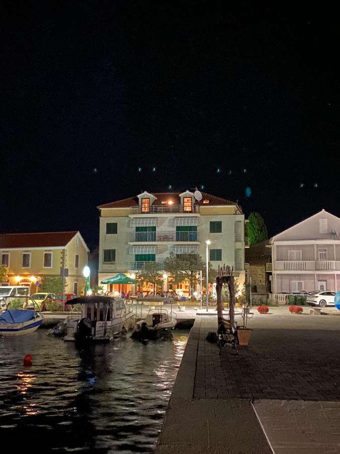 Old Town Heritage By Mrav Sukošan Exteriér fotografie